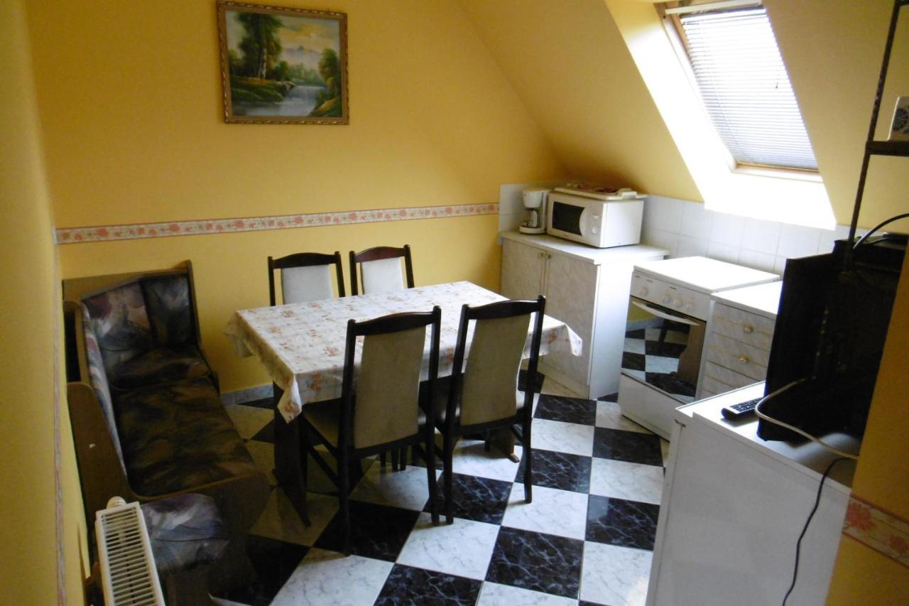 Lala Apartmanok Balatonboglár المظهر الخارجي الصورة